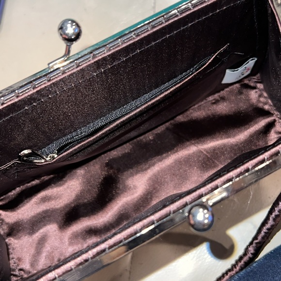 Mod Natural Shell Handbag - Picture 3 of 7